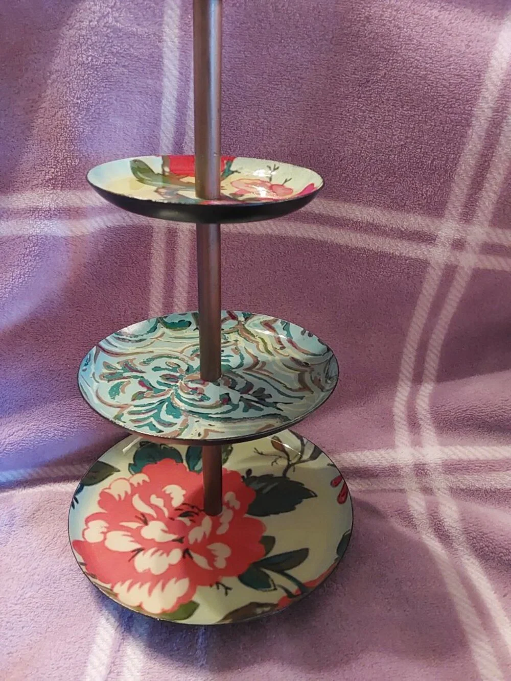 3 TIER STACKING TRAY FLORAL PATTERN BEAUTIFUL
